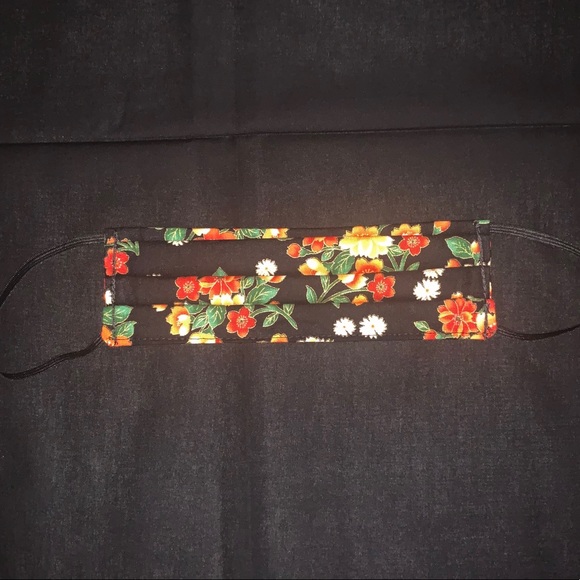 Handmade Floral Face Mask - Picture 1 of 4